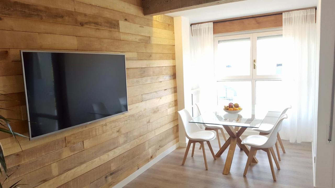 Oroel Apartment Jaca Exterior foto
