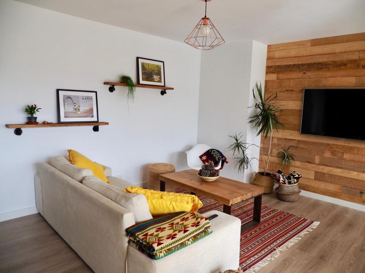Oroel Apartment Jaca Exterior foto